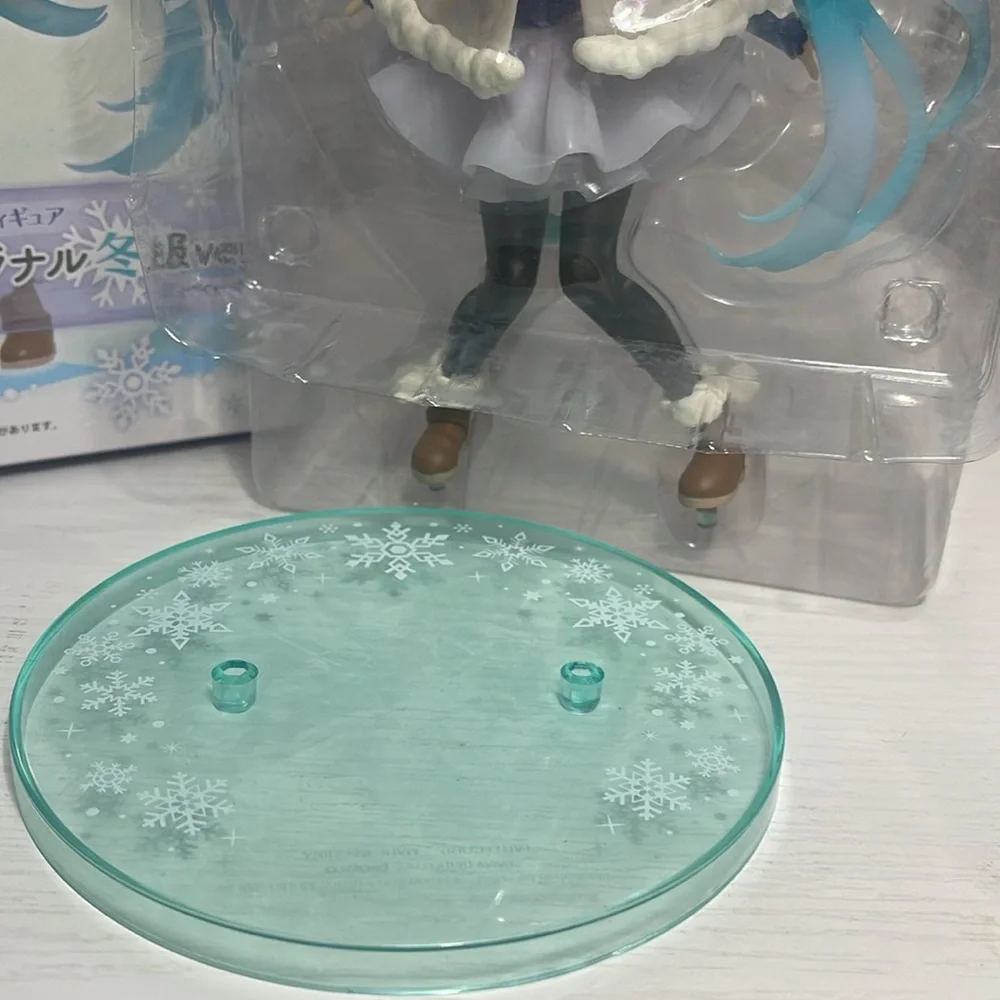 Taito Hatsune Miku Figure Original Winter Clothes (Renewal Version